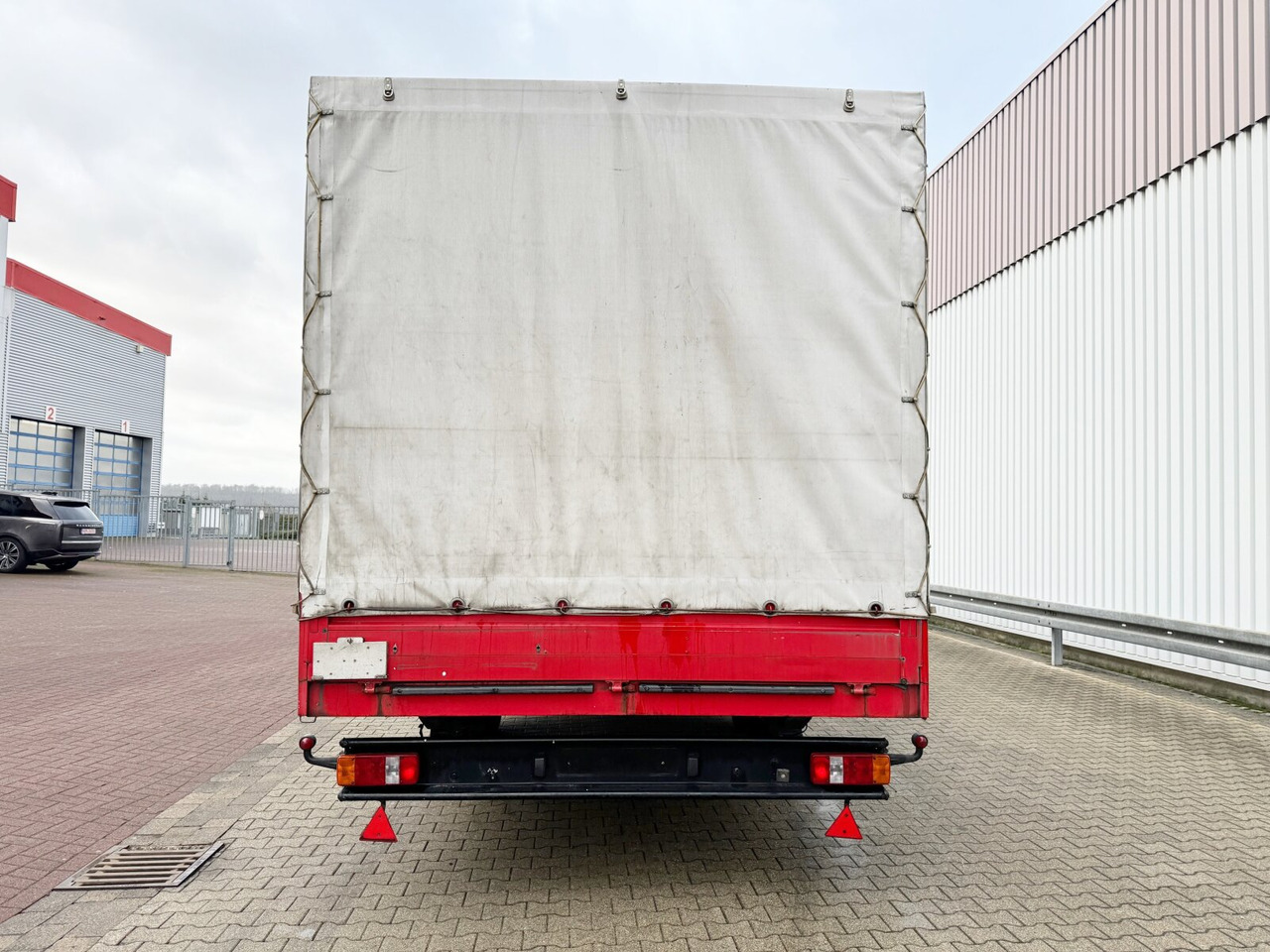 LT 10,6/18 AUWAERTER LT 10,6/18 - Rimorkio e hapur/ Platformë: foto 5 LT 10,6/18 AUWAERTER LT 10,6/18 - Rimorkio e hapur/ Platformë: foto 5