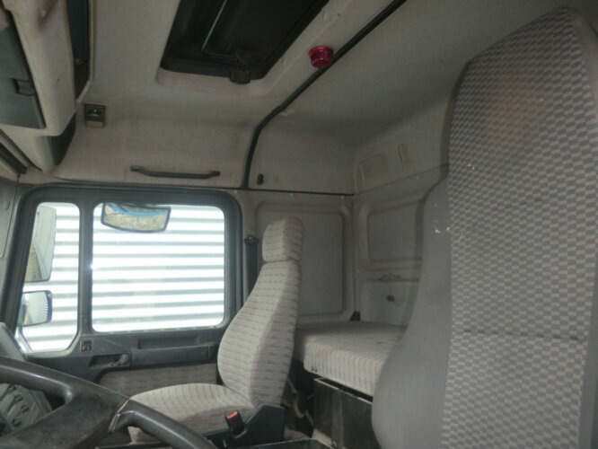 MAN T39 26.403 6x4 T39 26.403 6x4 - Kamion vetëshkarkues: foto 4 MAN T39 26.403 6x4 T39 26.403 6x4 - Kamion vetëshkarkues: foto 4