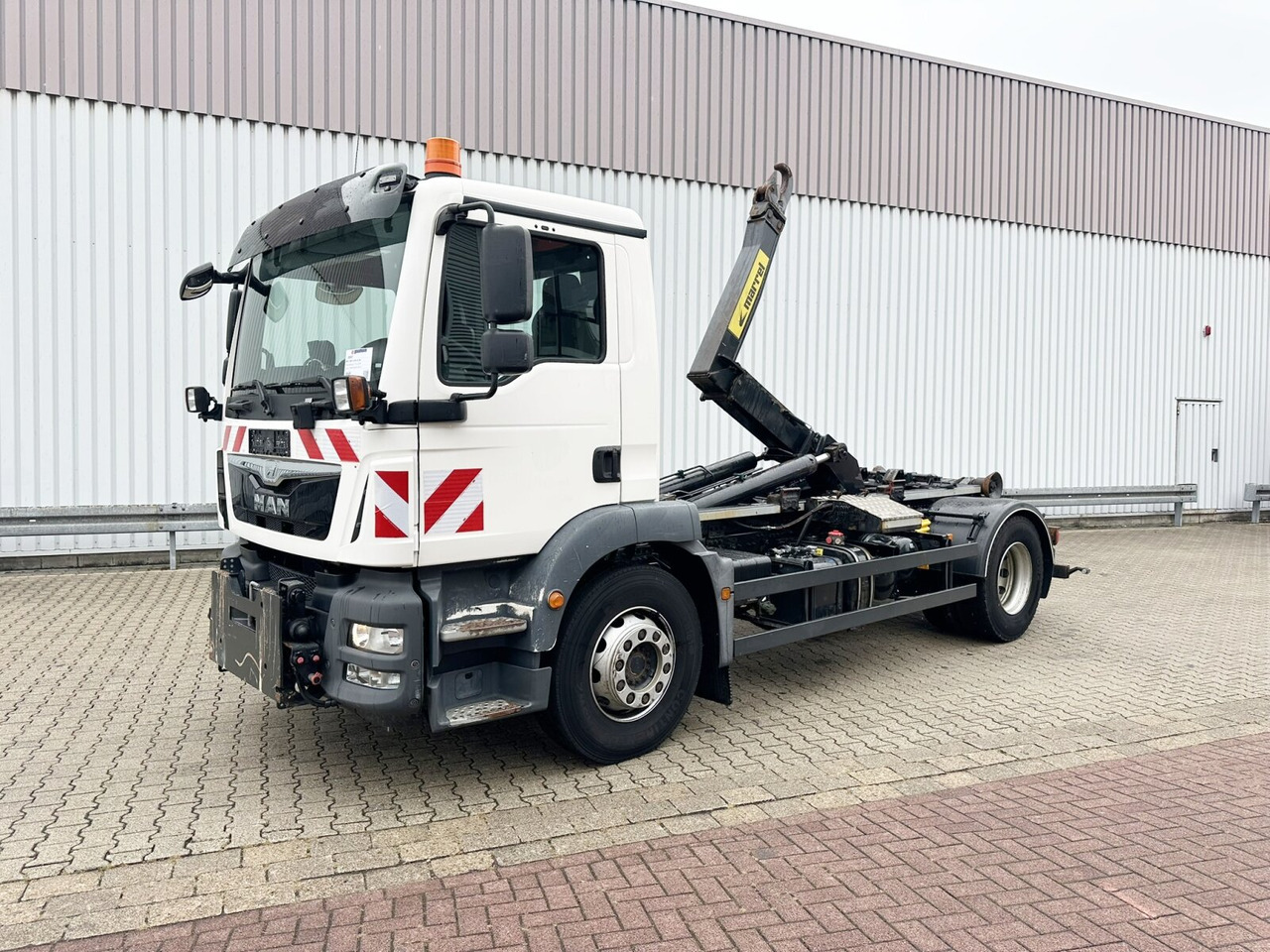MAN TGM 18.290 4x2 BL TGM 18.290 4x2 BL, Winterdienstausstattung - Kamion vetëngarkues: foto 1 MAN TGM 18.290 4x2 BL TGM 18.290 4x2 BL, Winterdienstausstattung - Kamion vetëngarkues: foto 1