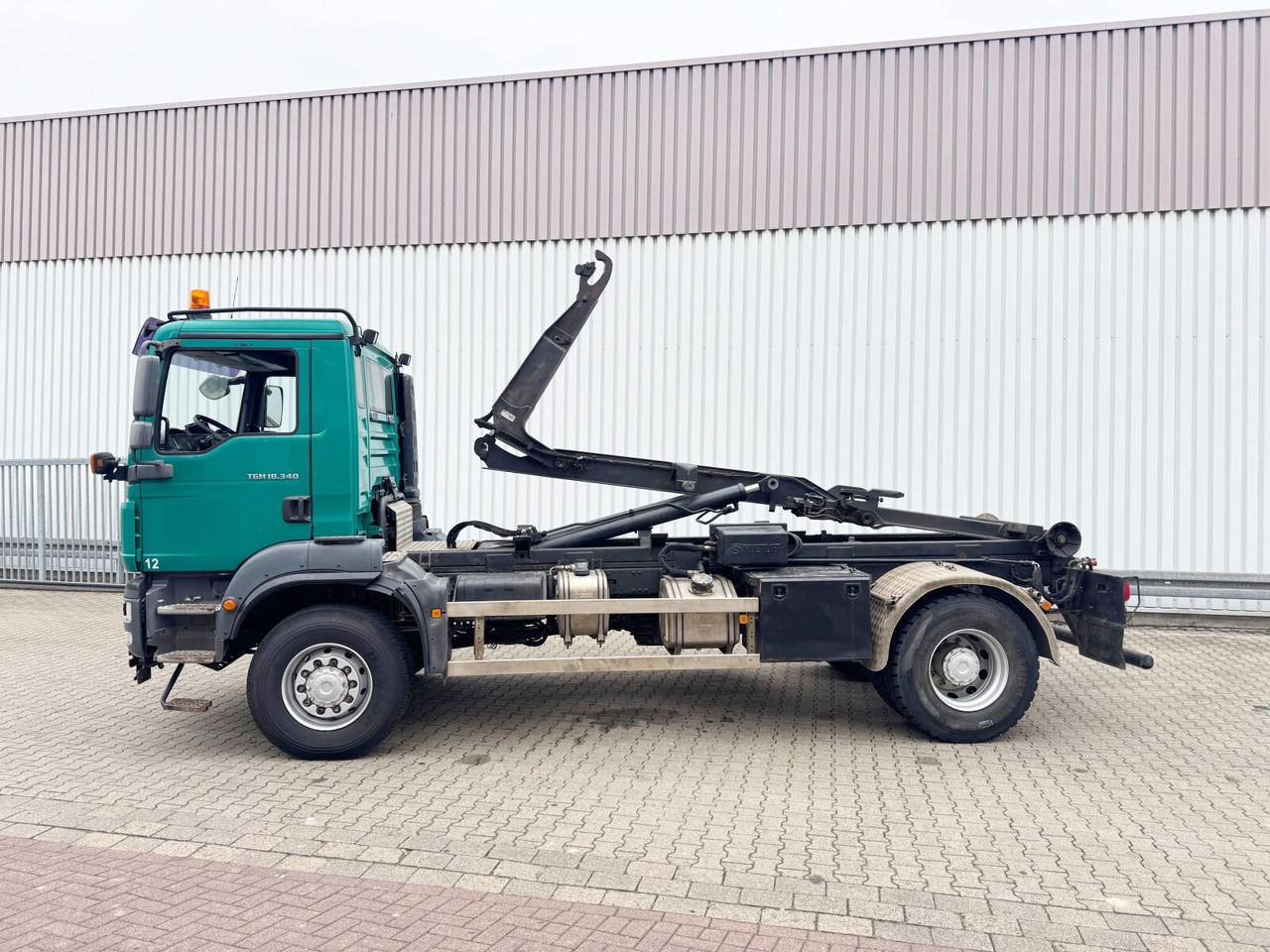 Kamion vetëngarkues MAN TGM 18.340 4x4 BB TGM 18.340 4x4 BB, Hiab LHT 19046 Abrollkipper, Widi Platte: foto 15