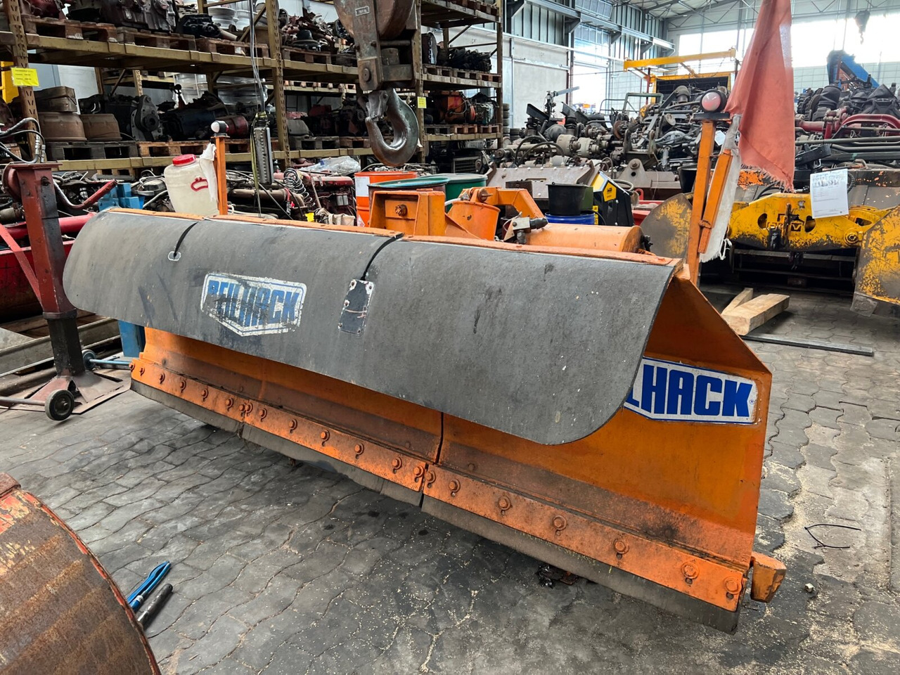 MAN TGS 18.440 4X4H BLS TGS 18.440 4X4H BLS, LIEBHERR SF 32 BM/BS Mischer ca. 10m³ - Autobetoniere: foto 4 MAN TGS 18.440 4X4H BLS TGS 18.440 4X4H BLS, LIEBHERR SF 32 BM/BS Mischer ca. 10m³ - Autobetoniere: foto 4