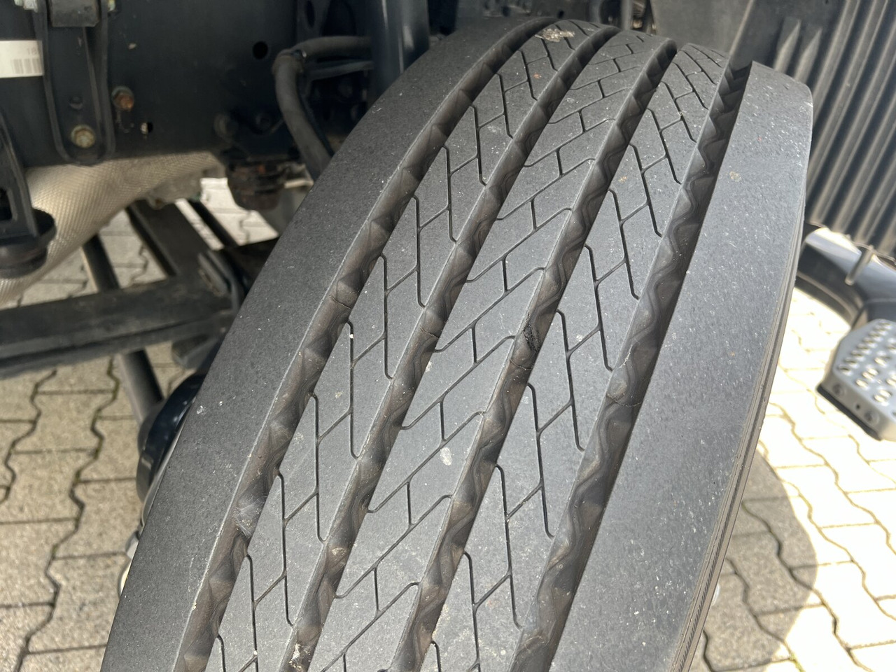 MAN TGS 26.320 6X2-4 BL TGS 26.320 6X2-4 BL, Lenk-/Liftachse, Rechtslenker, Export Only! - Kamion kabinë-shasi: foto 4 MAN TGS 26.320 6X2-4 BL TGS 26.320 6X2-4 BL, Lenk-/Liftachse, Rechtslenker, Export Only! - Kamion kabinë-shasi: foto 4