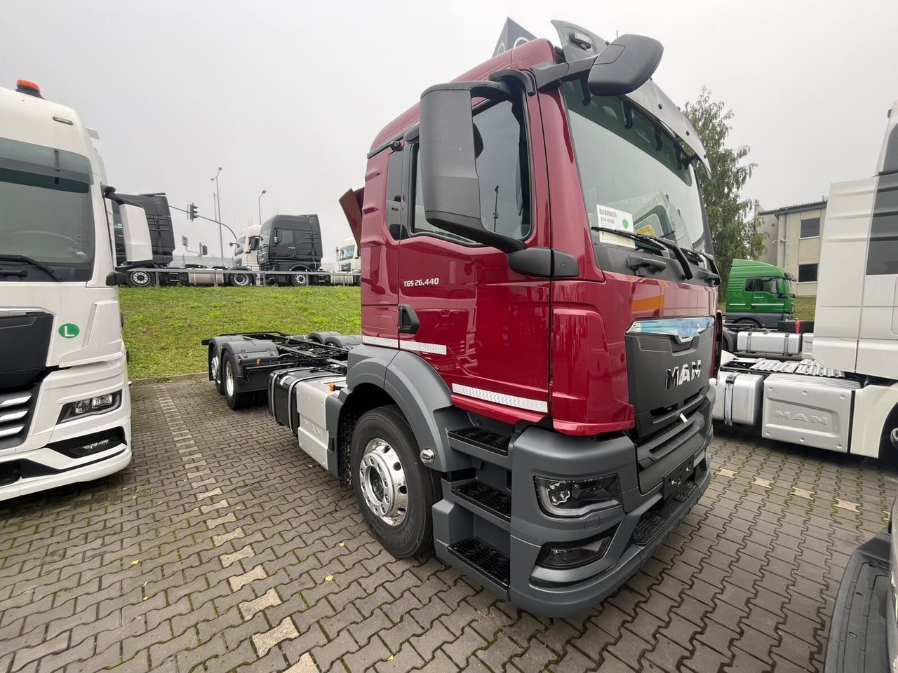 MAN TGS 26.440 6x2-4 LL CH TGS 26.440 6x2-4 LL CH, Lenk-/Liftachse, Navi, LED - Kamion kabinë-shasi: foto 2 MAN TGS 26.440 6x2-4 LL CH TGS 26.440 6x2-4 LL CH, Lenk-/Liftachse, Navi, LED - Kamion kabinë-shasi: foto 2