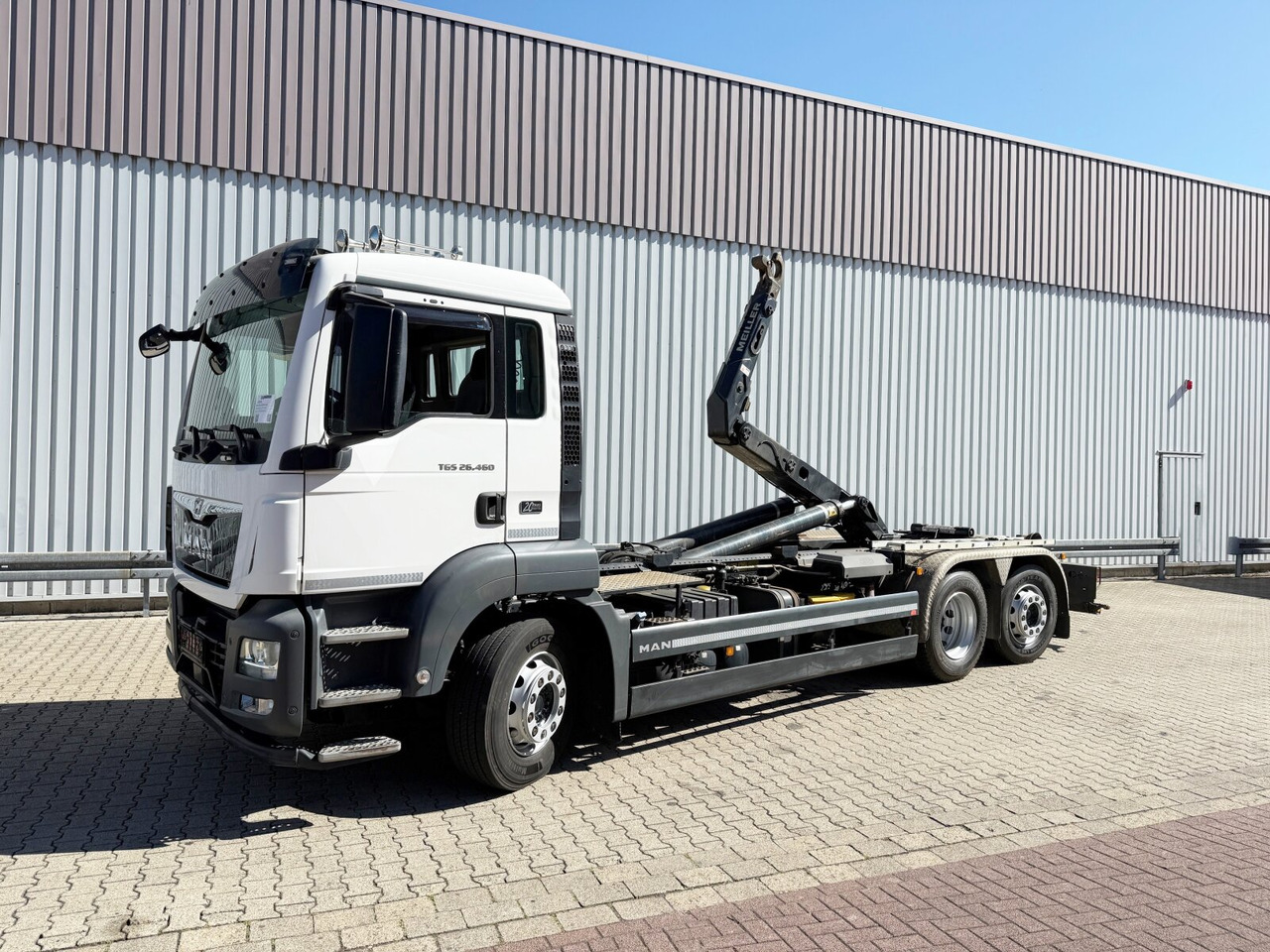 MAN TGS 26.460 6x2-4 BL TGS 26.460 6x2-4 BL, Lenk-/Liftachse, Motorabtrieb - Kamion vetëngarkues: foto 1 MAN TGS 26.460 6x2-4 BL TGS 26.460 6x2-4 BL, Lenk-/Liftachse, Motorabtrieb - Kamion vetëngarkues: foto 1