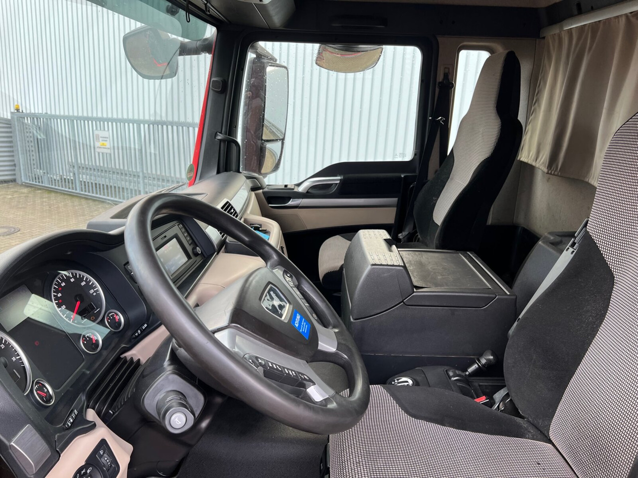 MAN TGS 26.460 6x4 BB TGS 26.460 6x4 BB, Intarder, Bordmatik - Kamion vetëshkarkues: foto 4 MAN TGS 26.460 6x4 BB TGS 26.460 6x4 BB, Intarder, Bordmatik - Kamion vetëshkarkues: foto 4