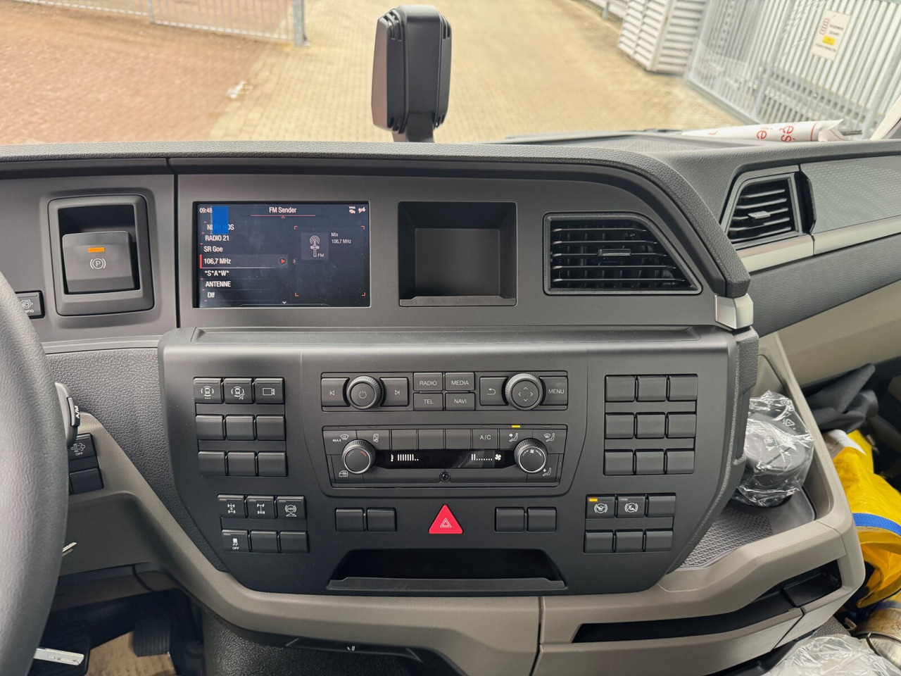 MAN TGS 33.440 6x4 BB TGS 33.440 6x4 BB, Bordmatik, mehrfach vorhanden! - Kamion vetëshkarkues: foto 2 MAN TGS 33.440 6x4 BB TGS 33.440 6x4 BB, Bordmatik, mehrfach vorhanden! - Kamion vetëshkarkues: foto 2