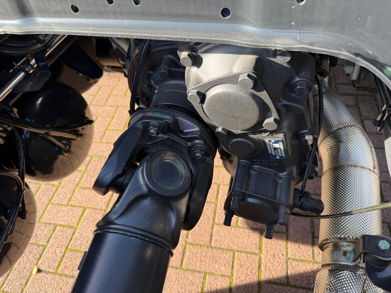 MAN TGS 33.480 6x4 BL CH TGS 33.480 6x4 BL CH - Kamion vetëngarkues: foto 2 MAN TGS 33.480 6x4 BL CH TGS 33.480 6x4 BL CH - Kamion vetëngarkues: foto 2