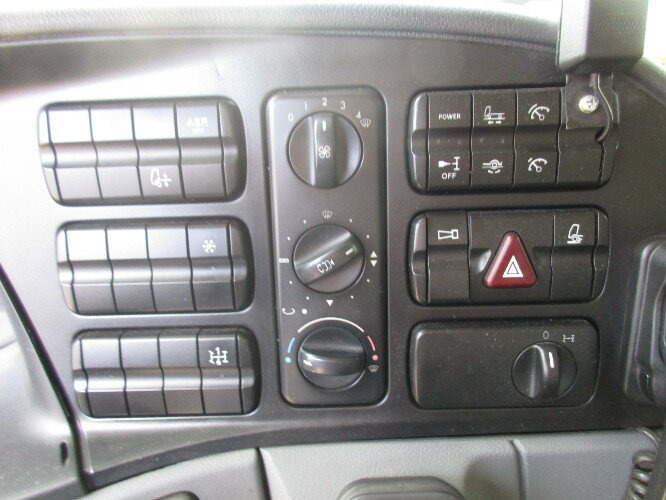 Mercedes-Benz Actros 1841L 4x2 1841L 4x2 Lück Getreidekipper, Retarder, 2x VORH.! - Kamion vetëshkarkues: foto 3 Mercedes-Benz Actros 1841L 4x2 1841L 4x2 Lück Getreidekipper, Retarder, 2x VORH.! - Kamion vetëshkarkues: foto 3