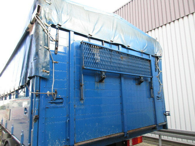 Mercedes-Benz Actros 1841L 4x2 1841L 4x2 Lück Getreidekipper, Retarder, MP3, 2x VORH.! - Kamion vetëshkarkues: foto 2 Mercedes-Benz Actros 1841L 4x2 1841L 4x2 Lück Getreidekipper, Retarder, MP3, 2x VORH.! - Kamion vetëshkarkues: foto 2