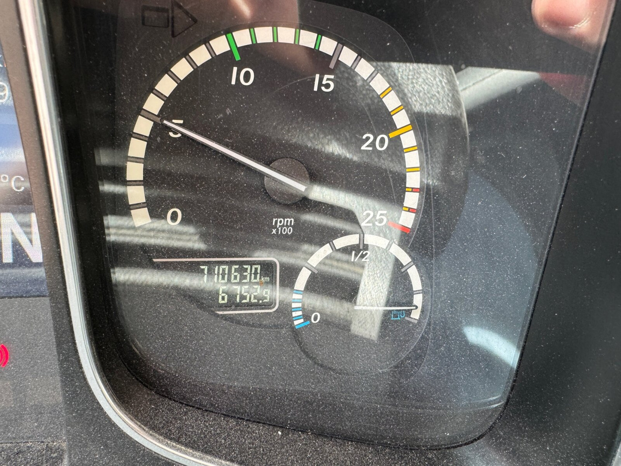 Mercedes-Benz Actros 2540 L 6x2 Actros 2540 L 6x2, Retarder, Liftachse, StreamSpace - Kamion kabinë-shasi: foto 3 Mercedes-Benz Actros 2540 L 6x2 Actros 2540 L 6x2, Retarder, Liftachse, StreamSpace - Kamion kabinë-shasi: foto 3