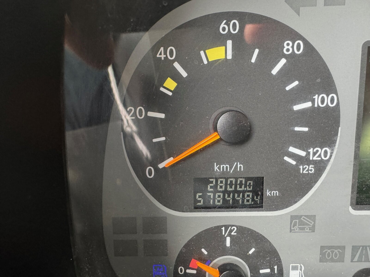 Mercedes-Benz Actros 2541 L 6x2 Actros 2541 L 6x2, Retader, Lenkachse - Kamion vetëngarkues: foto 3 Mercedes-Benz Actros 2541 L 6x2 Actros 2541 L 6x2, Retader, Lenkachse - Kamion vetëngarkues: foto 3