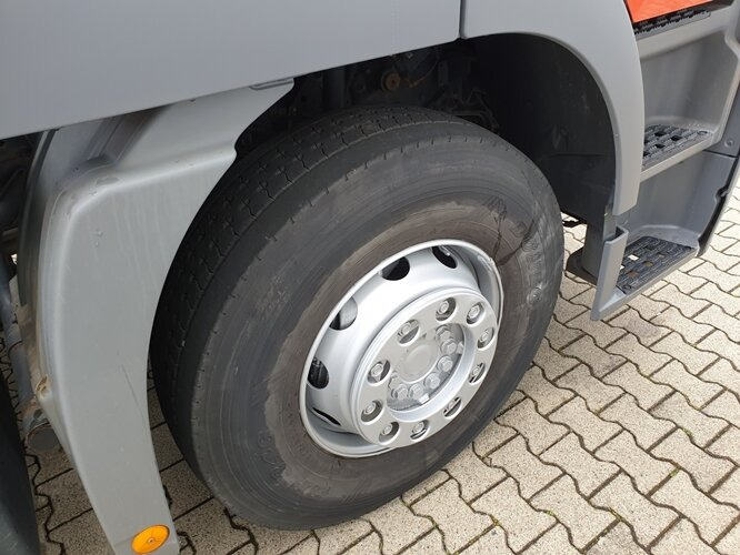 Mercedes-Benz Actros 2544 L 6x2 Actros 2544 L 6x2, ADR, Retarder, Lenkachse - Fadromë ngarkuese: foto 4 Mercedes-Benz Actros 2544 L 6x2 Actros 2544 L 6x2, ADR, Retarder, Lenkachse - Fadromë ngarkuese: foto 4