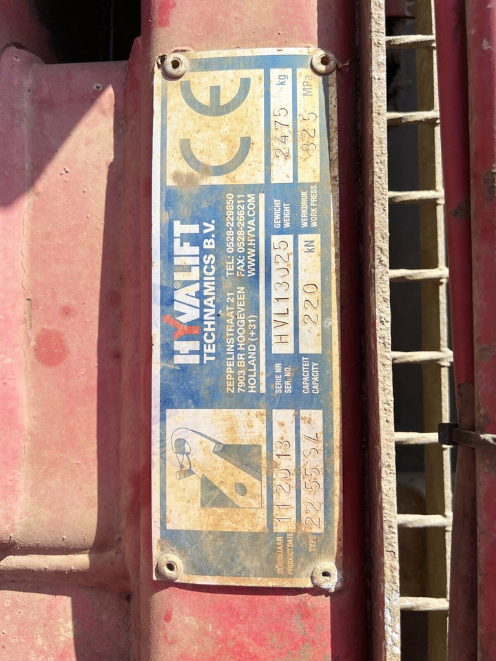 Mercedes-Benz Actros 2551 L 6x2 Actros 2551 L 6x2/46, Retarder, Liftachse, BigSpace, Bi-Xenon - Kamion vetëngarkues: foto 4 Mercedes-Benz Actros 2551 L 6x2 Actros 2551 L 6x2/46, Retarder, Liftachse, BigSpace, Bi-Xenon - Kamion vetëngarkues: foto 4