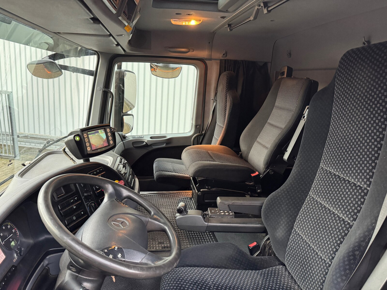 Mercedes-Benz Actros 2641/48 L 6x4 Actros 2641/48 L 6x4 - Kamion kabinë-shasi: foto 4 Mercedes-Benz Actros 2641/48 L 6x4 Actros 2641/48 L 6x4 - Kamion kabinë-shasi: foto 4