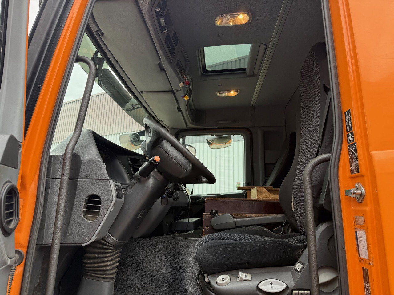 Mercedes-Benz Actros 2641/48 L 6x4 Actros 2641/48 L 6x4, Seilabroller, Haller Lotos, Zöller Schüttung - Kamion mbeturinash: foto 2 Mercedes-Benz Actros 2641/48 L 6x4 Actros 2641/48 L 6x4, Seilabroller, Haller Lotos, Zöller Schüttung - Kamion mbeturinash: foto 2
