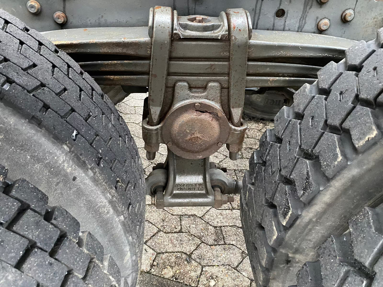 Mercedes-Benz Actros 2641 6x4 Actros 2641 6x4 - Kamion vetëngarkues: foto 2 Mercedes-Benz Actros 2641 6x4 Actros 2641 6x4 - Kamion vetëngarkues: foto 2