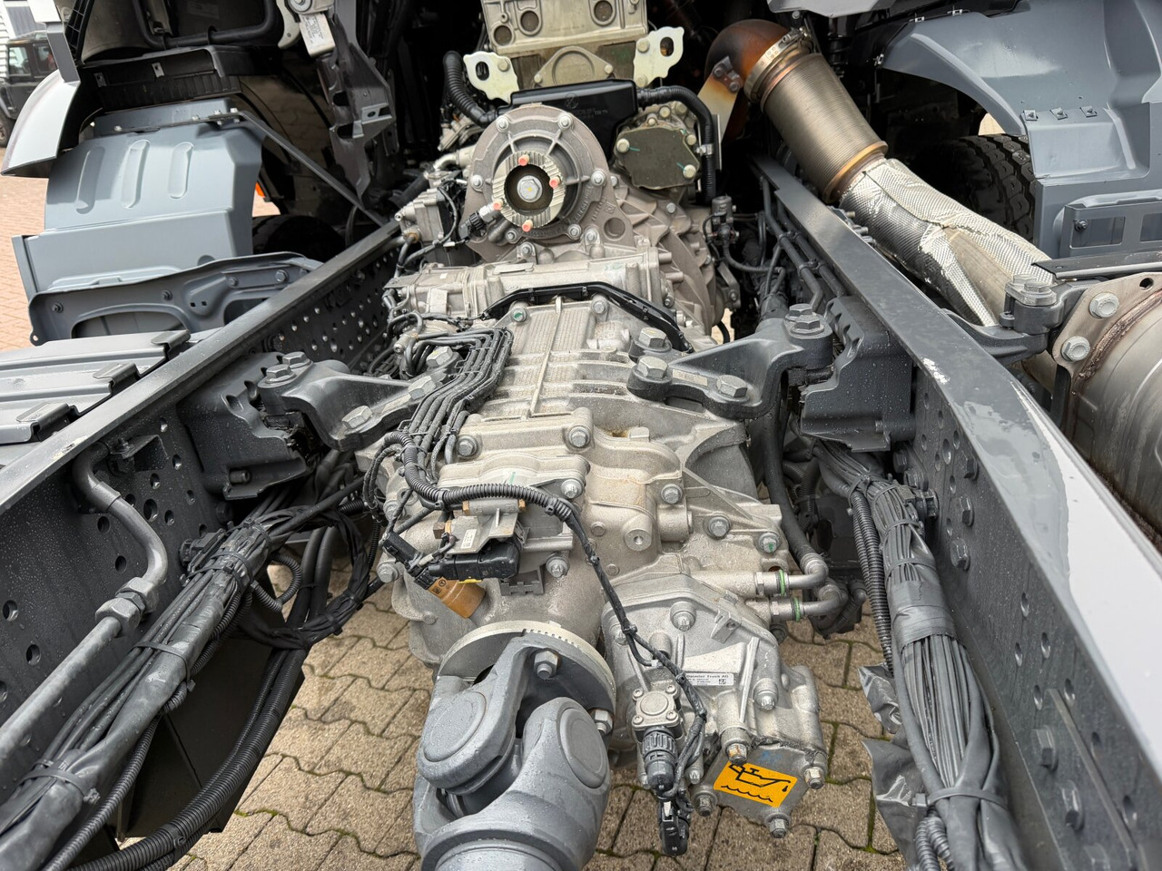 Mercedes-Benz Arocs 1840 K 4x2 Arocs 1840 K 4x2, MultimediaCockpit, 2x Nebenantrieb, NMV & Motorabtrieb - Kamion vetëngarkues: foto 2 Mercedes-Benz Arocs 1840 K 4x2 Arocs 1840 K 4x2, MultimediaCockpit, 2x Nebenantrieb, NMV & Motorabtrieb - Kamion vetëngarkues: foto 2