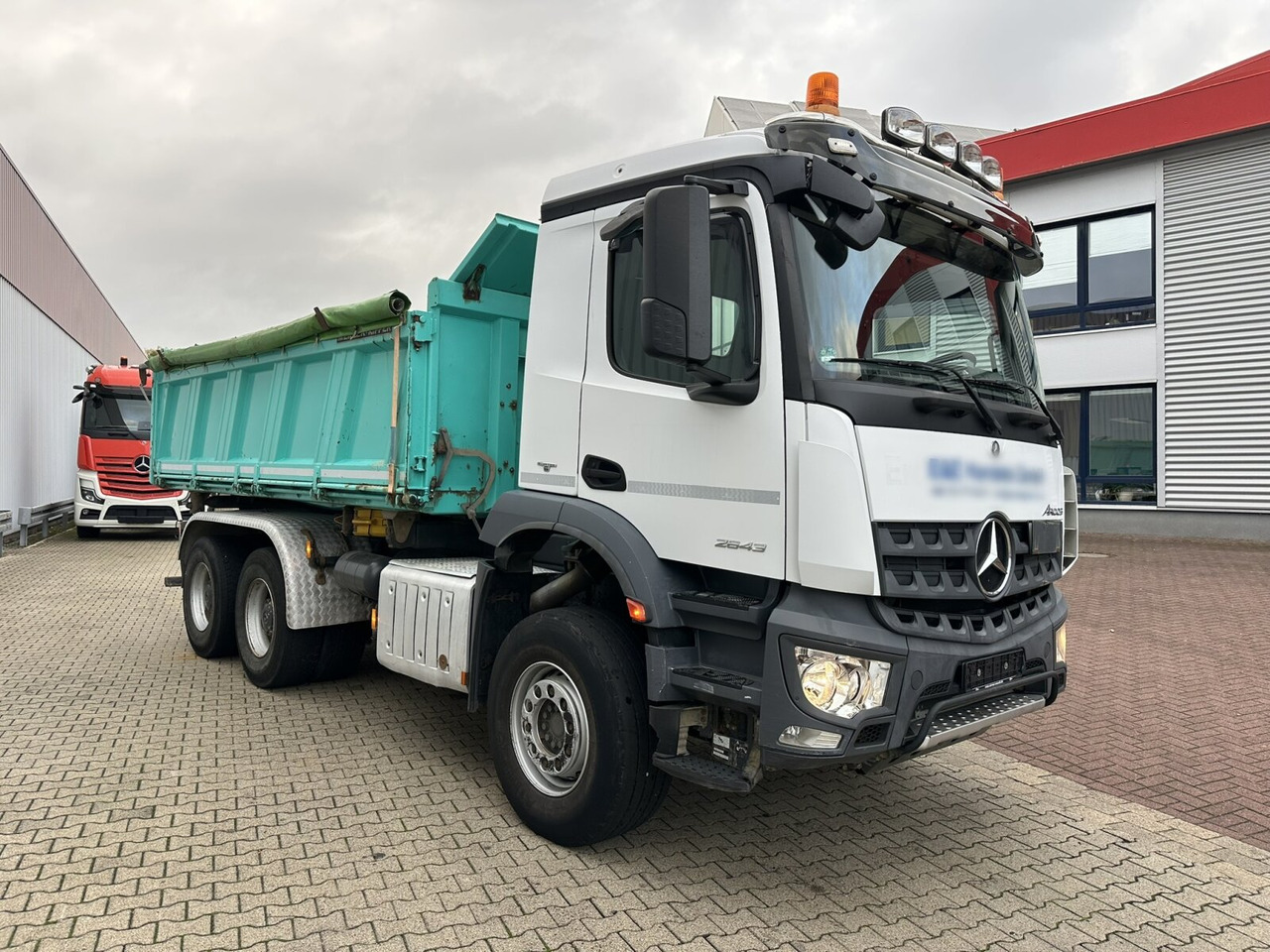 Mercedes-Benz Arocs 2643 K 6x4 Arocs 2643 K 6x4, Rollplane, Meiller - Kamion vetëshkarkues: foto 3 Mercedes-Benz Arocs 2643 K 6x4 Arocs 2643 K 6x4, Rollplane, Meiller - Kamion vetëshkarkues: foto 3