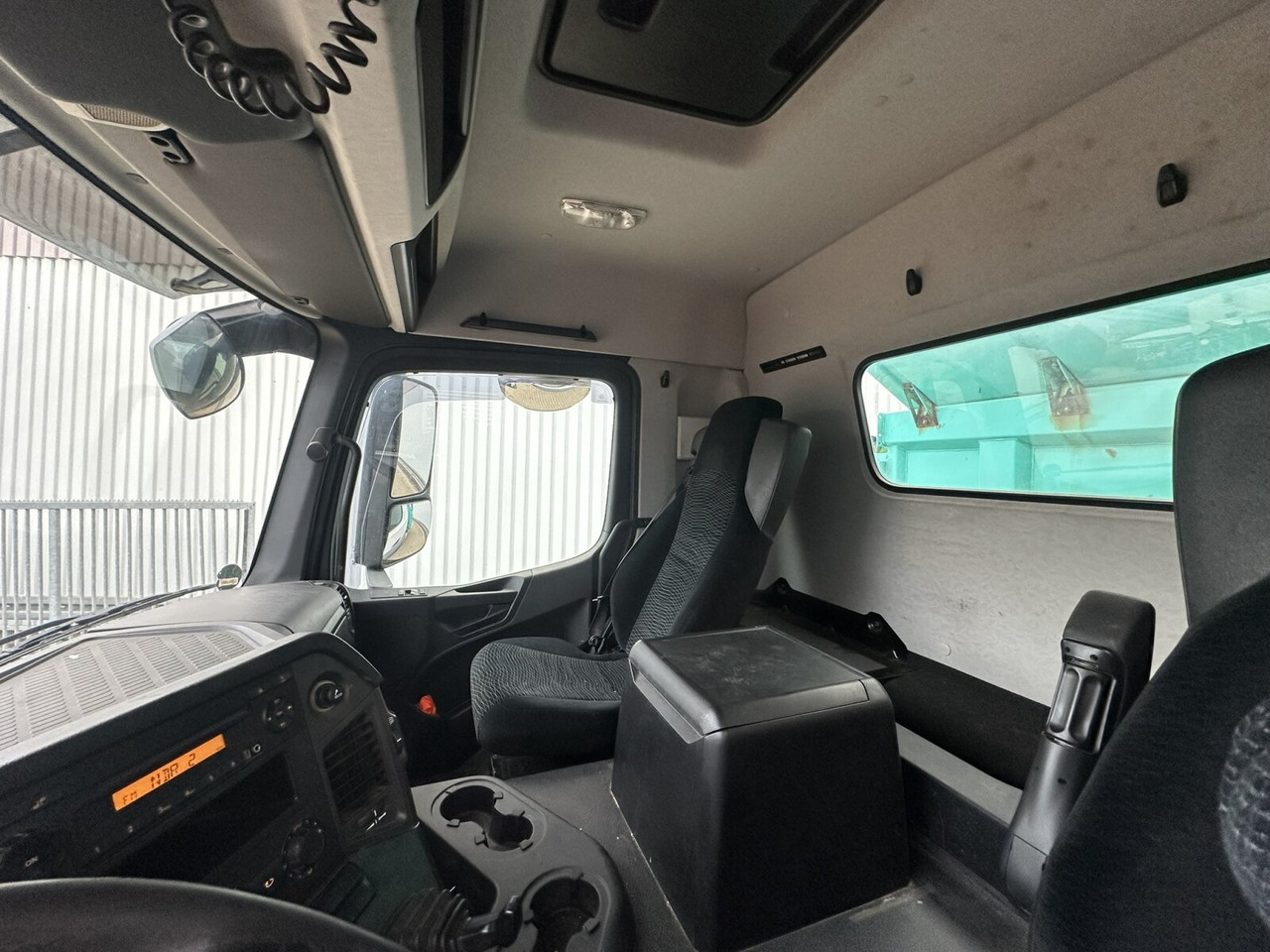 Mercedes-Benz Arocs 2643 K 6x4 Arocs 2643 K 6x4, Rollplane, Meiller - Kamion vetëshkarkues: foto 2 Mercedes-Benz Arocs 2643 K 6x4 Arocs 2643 K 6x4, Rollplane, Meiller - Kamion vetëshkarkues: foto 2