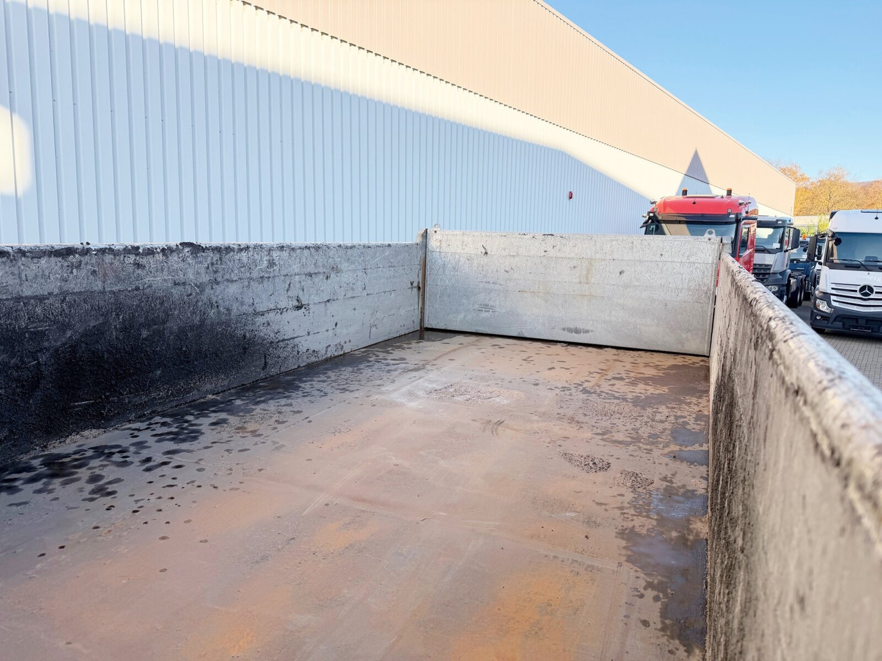 Mercedes-Benz Arocs 3351 AK 6x6 Arocs 3351 AK 6x6, Retarder, Grounder, Motorabtrieb, pneum. Heckklappenöffnung - Kamion vetëshkarkues: foto 3 Mercedes-Benz Arocs 3351 AK 6x6 Arocs 3351 AK 6x6, Retarder, Grounder, Motorabtrieb, pneum. Heckklappenöffnung - Kamion vetëshkarkues: foto 3