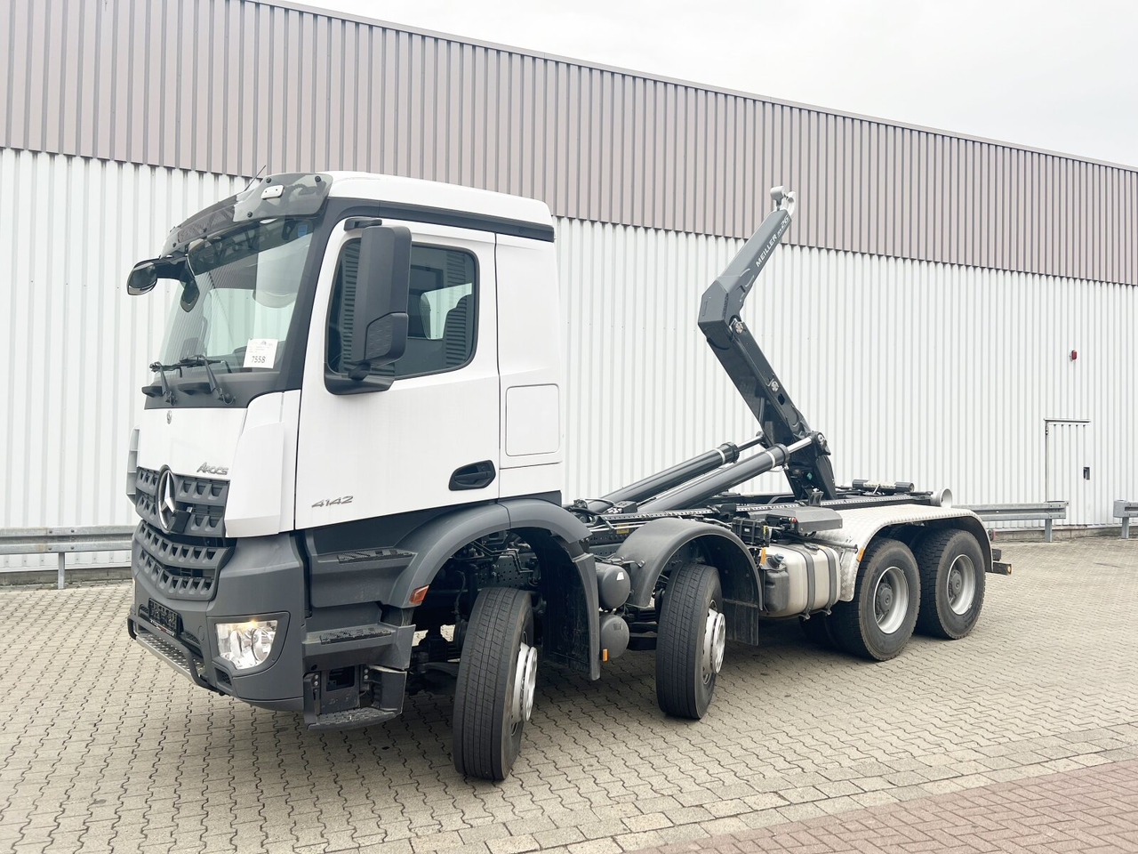 Mercedes-Benz Arocs 4142/48 8x4/4 Arocs 4142/48 8x4/4, Grounder, Meiller RS26 62-K, Funk - Kamion vetëngarkues: foto 1 Mercedes-Benz Arocs 4142/48 8x4/4 Arocs 4142/48 8x4/4, Grounder, Meiller RS26 62-K, Funk - Kamion vetëngarkues: foto 1