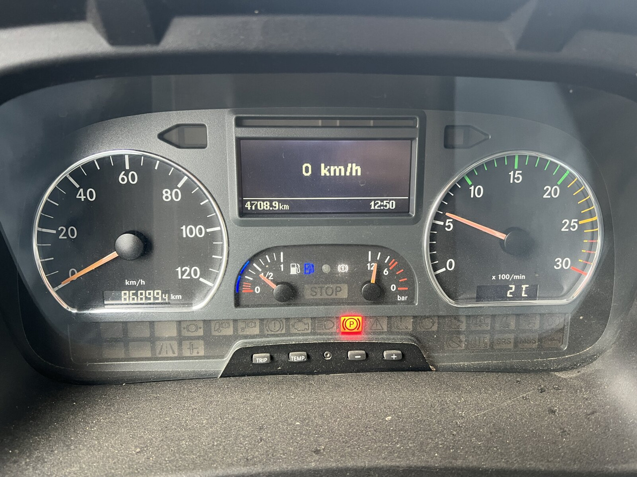 Mercedes-Benz Atego 1222 K 4x2 Atego 1222 K 4x2, 2x AHK - Kamion vetëshkarkues: foto 2 Mercedes-Benz Atego 1222 K 4x2 Atego 1222 K 4x2, 2x AHK - Kamion vetëshkarkues: foto 2