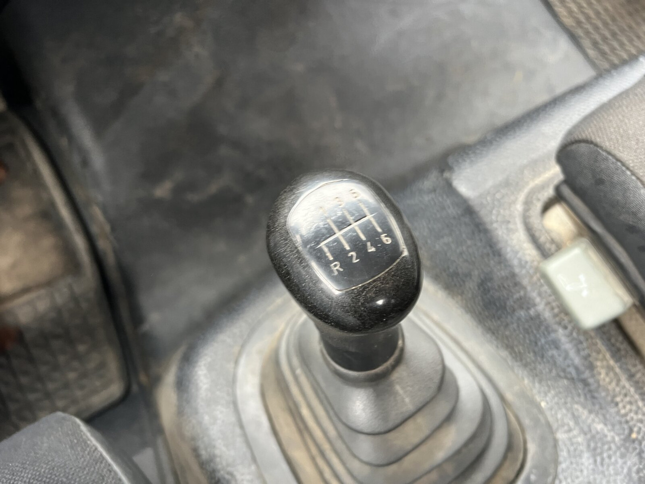 Mercedes-Benz Atego 1222 K 4x2 Atego 1222 K 4x2, 2x AHK - Kamion vetëshkarkues: foto 5 Mercedes-Benz Atego 1222 K 4x2 Atego 1222 K 4x2, 2x AHK - Kamion vetëshkarkues: foto 5