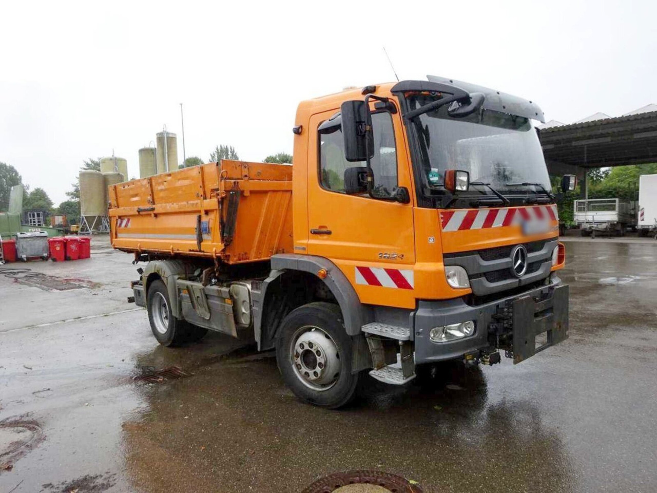 Mercedes-Benz Atego 1624 AK 4x4 Atego 1624 AK 4x4, AT-Motor, Winterdienstausstattung - Kamion vetëshkarkues, Kamion me vinç: foto 2 Mercedes-Benz Atego 1624 AK 4x4 Atego 1624 AK 4x4, AT-Motor, Winterdienstausstattung - Kamion vetëshkarkues, Kamion me vinç: foto 2