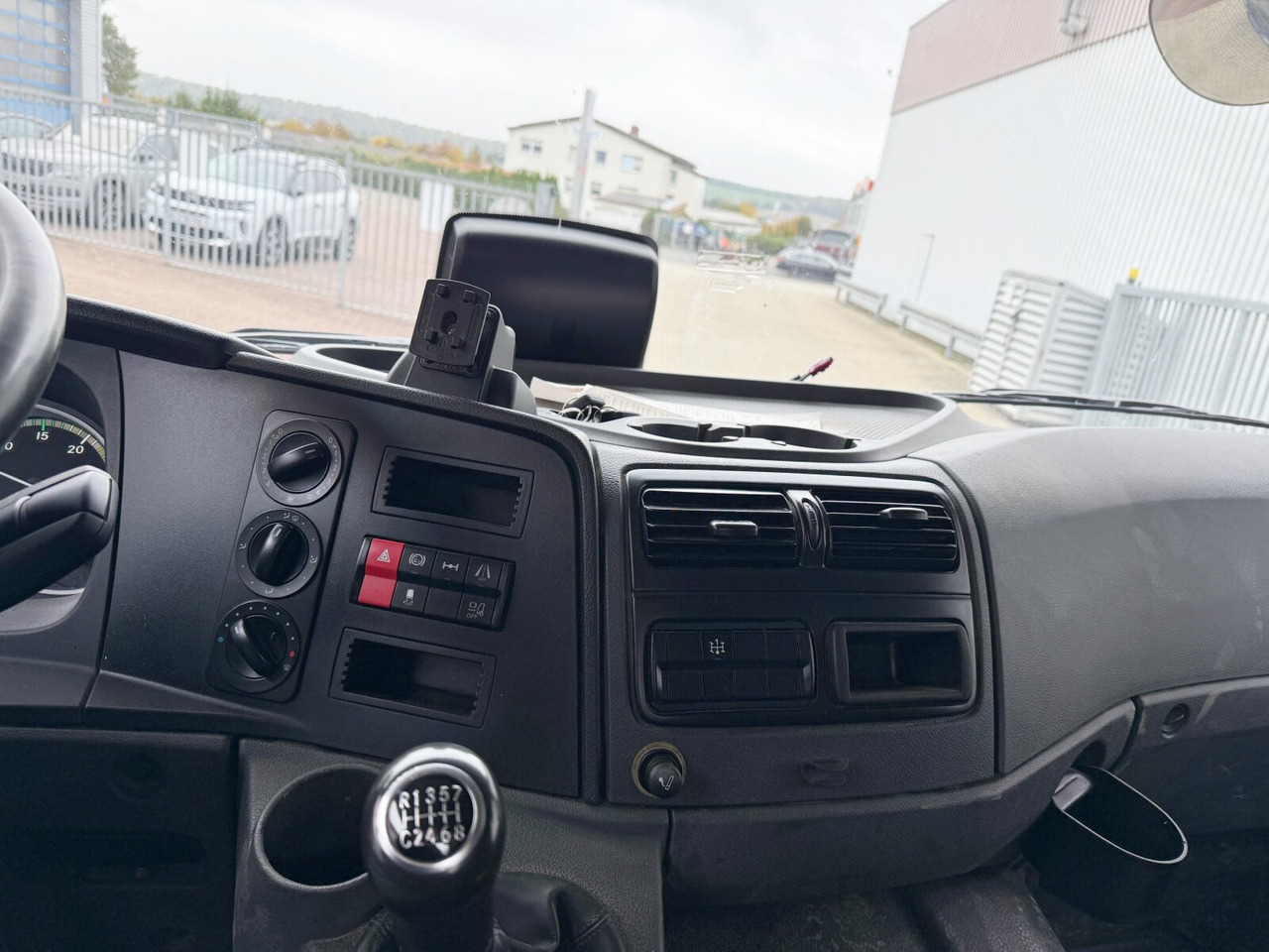 Mercedes-Benz Atego 1630 K 4x2 Atego 1630 K 4x2, Meiller 3-Seiten, 2 x AHK Öl - Kamion vetëshkarkues: foto 3 Mercedes-Benz Atego 1630 K 4x2 Atego 1630 K 4x2, Meiller 3-Seiten, 2 x AHK Öl - Kamion vetëshkarkues: foto 3