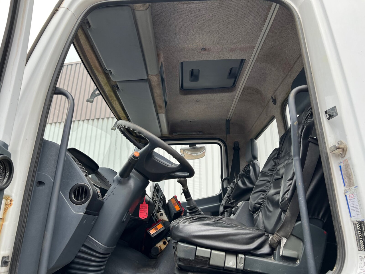 Mercedes-Benz Atego 2628 K 6x4 Atego 2628 K 6x4, 6-Zylinder - Kamion kabinë-shasi: foto 2 Mercedes-Benz Atego 2628 K 6x4 Atego 2628 K 6x4, 6-Zylinder - Kamion kabinë-shasi: foto 2