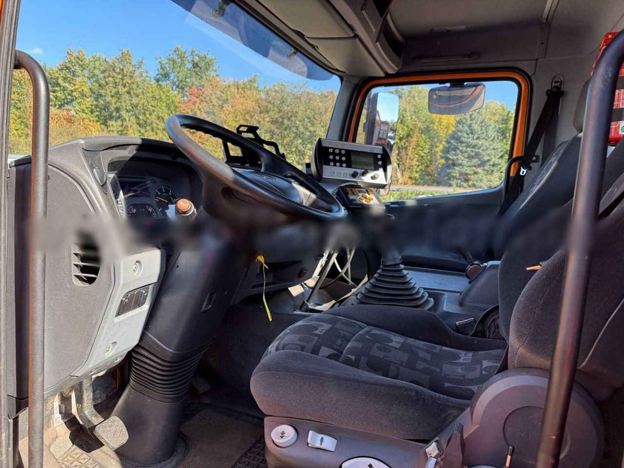 Mercedes-Benz Axor 1824 L 4x2 Axor 1824 L 4x2, Motorabtrieb, Winterdienstausstattung - Kamion vetëngarkues: foto 5 Mercedes-Benz Axor 1824 L 4x2 Axor 1824 L 4x2, Motorabtrieb, Winterdienstausstattung - Kamion vetëngarkues: foto 5