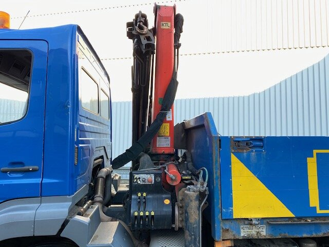Mercedes-Benz Axor 1828 L 4x2 Axor 1828 L 4x2 mit Kran Palfinger PK 9501, Funk - Kamion me vinç, Kamion me karroceri të hapur: foto 3 Mercedes-Benz Axor 1828 L 4x2 Axor 1828 L 4x2 mit Kran Palfinger PK 9501, Funk - Kamion me vinç, Kamion me karroceri të hapur: foto 3