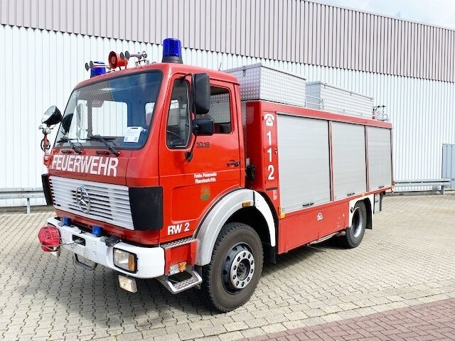 Mercedes-Benz NG 1019 AF 4x4 NG 1019 AF 4x4, Rüstwagen RW-2, Seilwinde - Zjarrfikëse: foto 1 Mercedes-Benz NG 1019 AF 4x4 NG 1019 AF 4x4, Rüstwagen RW-2, Seilwinde - Zjarrfikëse: foto 1