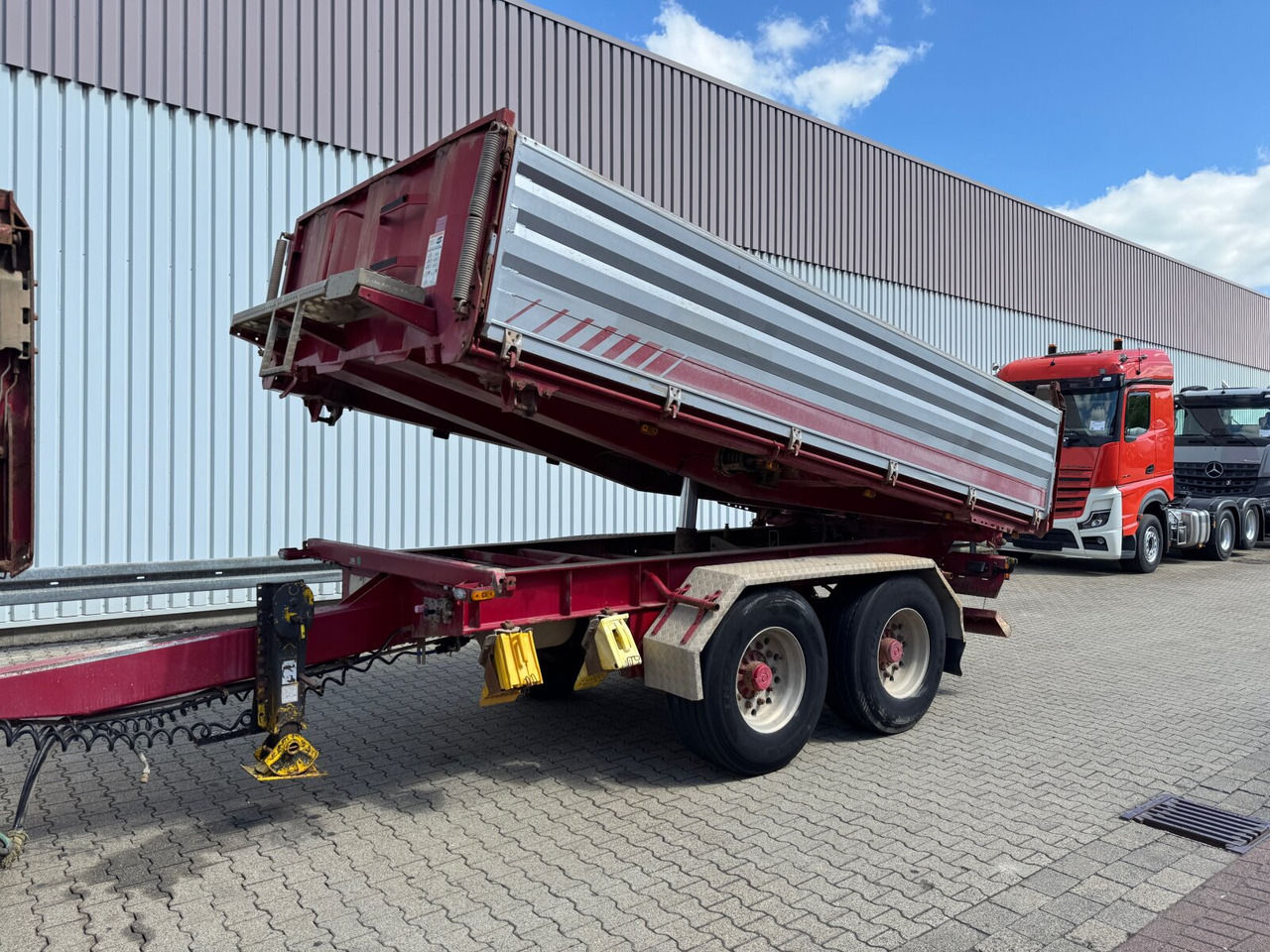 Schwarzmüller TKA-E 18 TKA-E 18, Alu-Bordwände ca. 11m³ - Rimorkio: foto 1 Schwarzmüller TKA-E 18 TKA-E 18, Alu-Bordwände ca. 11m³ - Rimorkio: foto 1
