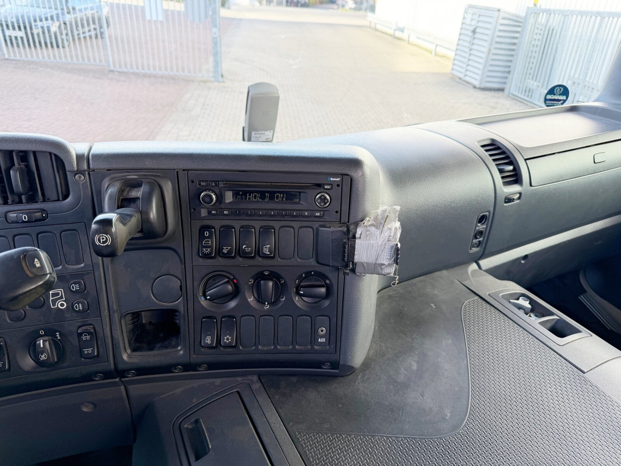 Scania P 320/400 6x2-4 P 320/400 6x2-4, Lenk-/Liftachse, Tele-Absetzanlage, Funk - Fadromë ngarkuese: foto 5 Scania P 320/400 6x2-4 P 320/400 6x2-4, Lenk-/Liftachse, Tele-Absetzanlage, Funk - Fadromë ngarkuese: foto 5