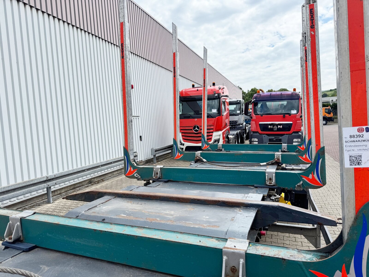 Rimorkio për transport druri Schwarzmüller 2-Achs Holzanhänger 2-Achs Holzanhänger: foto 8