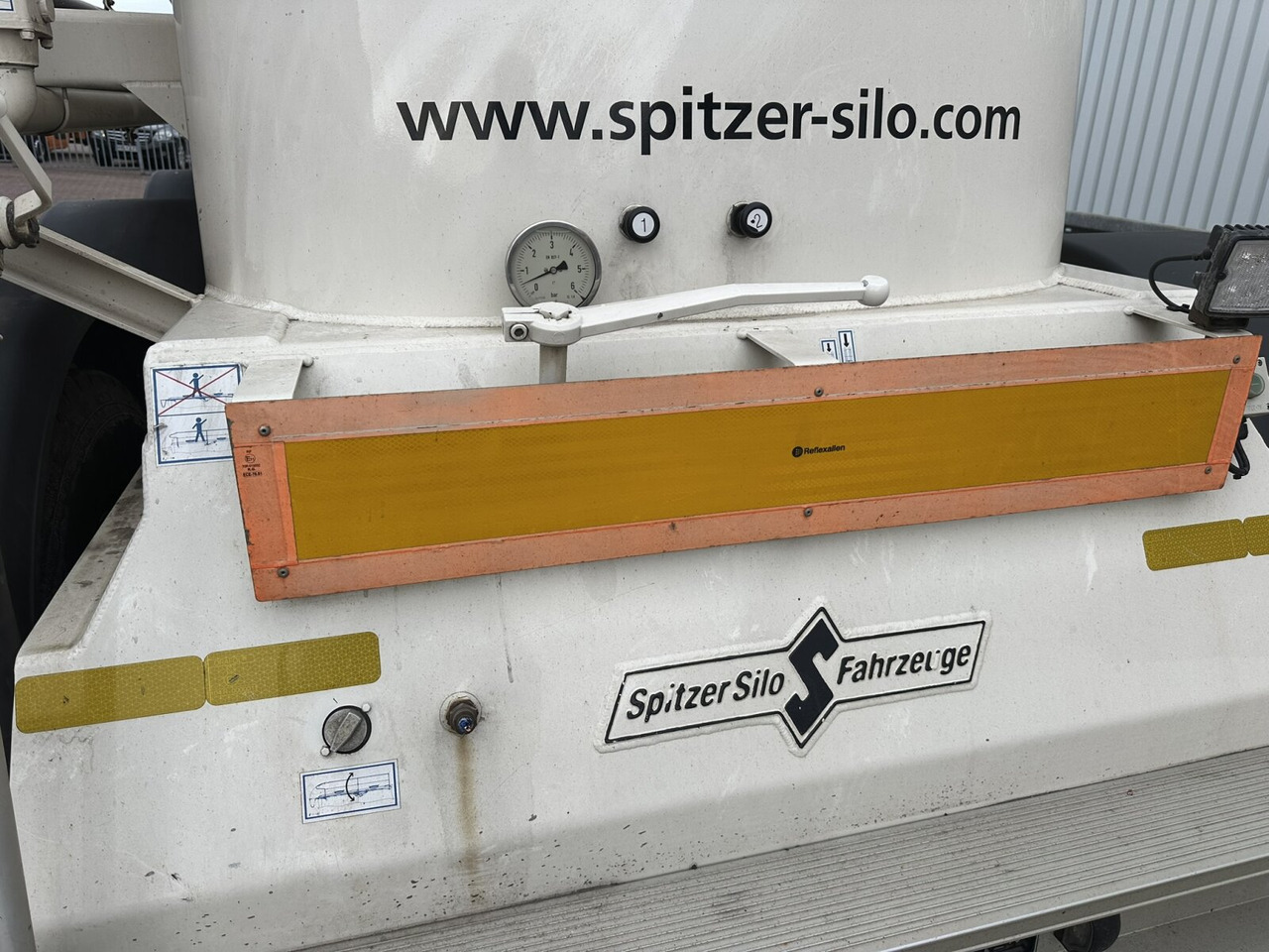 Spitzer SF 2739/2P SF 2739/2P Siloauflieger ca. 39m³, 2x Liftachse - Gjysmë rimorkio silo: foto 5 Spitzer SF 2739/2P SF 2739/2P Siloauflieger ca. 39m³, 2x Liftachse - Gjysmë rimorkio silo: foto 5
