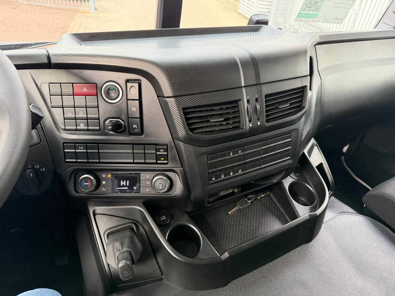 T-Way AT410T51 8x4 T-Way AT410T51 8x4, Retarder, Nebenantrieb, 4x VORHANDEN! - Kamion kabinë-shasi: foto 4 T-Way AT410T51 8x4 T-Way AT410T51 8x4, Retarder, Nebenantrieb, 4x VORHANDEN! - Kamion kabinë-shasi: foto 4