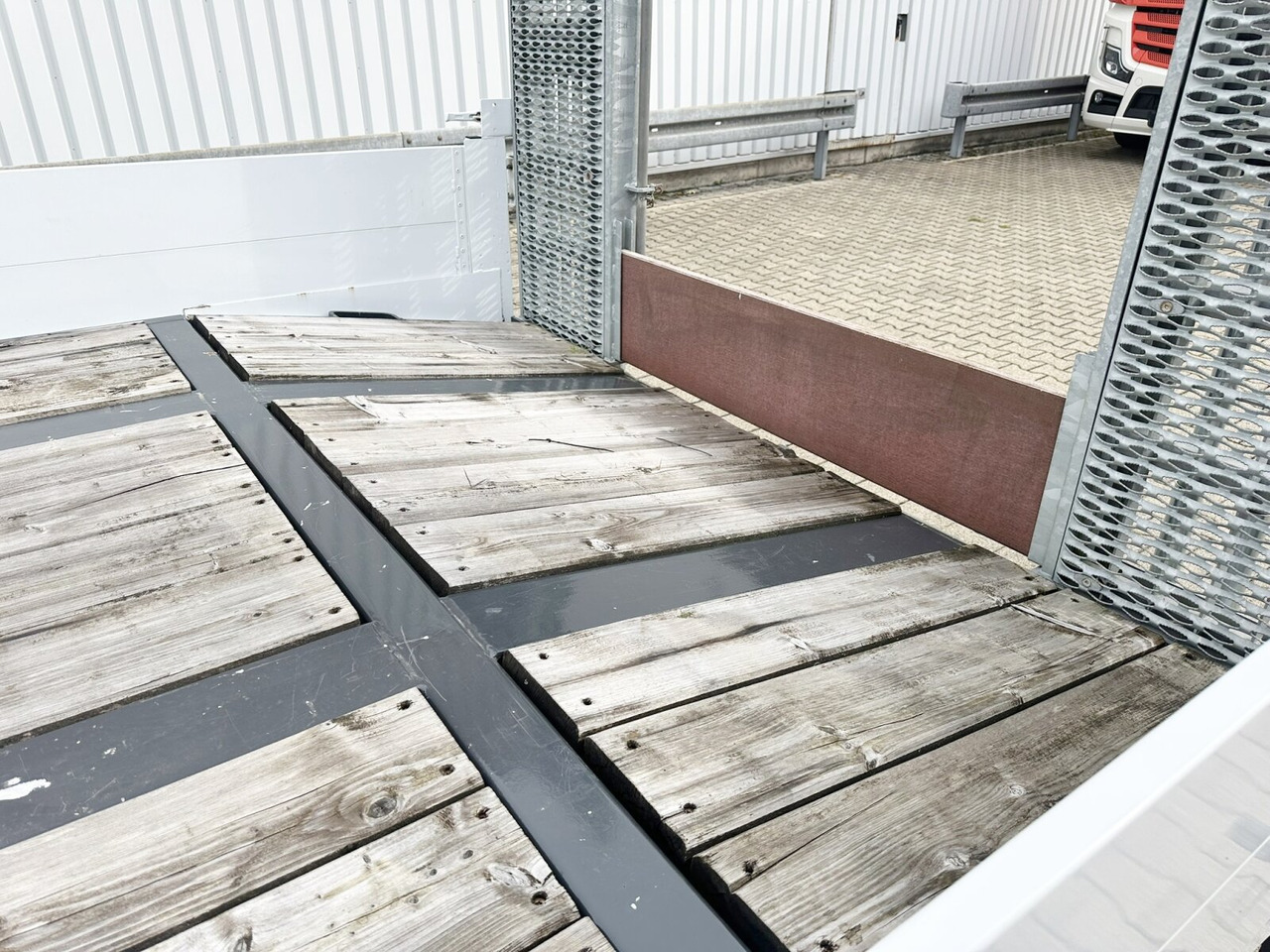 TAT-B 180 TAT-B 180, Neuwertig! - Rimorkio me plan ngarkimi të ulët: foto 4 TAT-B 180 TAT-B 180, Neuwertig! - Rimorkio me plan ngarkimi të ulët: foto 4