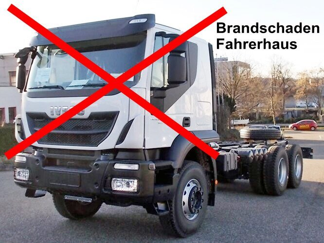 Trakker AD260T45 6x4, BRANDSCHADEN FAHRERHAUS! Trakker AD260T45 6x4, BRANDSCHADEN FAHRERHAUS! - Kamion kabinë-shasi: foto 1 Trakker AD260T45 6x4, BRANDSCHADEN FAHRERHAUS! Trakker AD260T45 6x4, BRANDSCHADEN FAHRERHAUS! - Kamion kabinë-shasi: foto 1