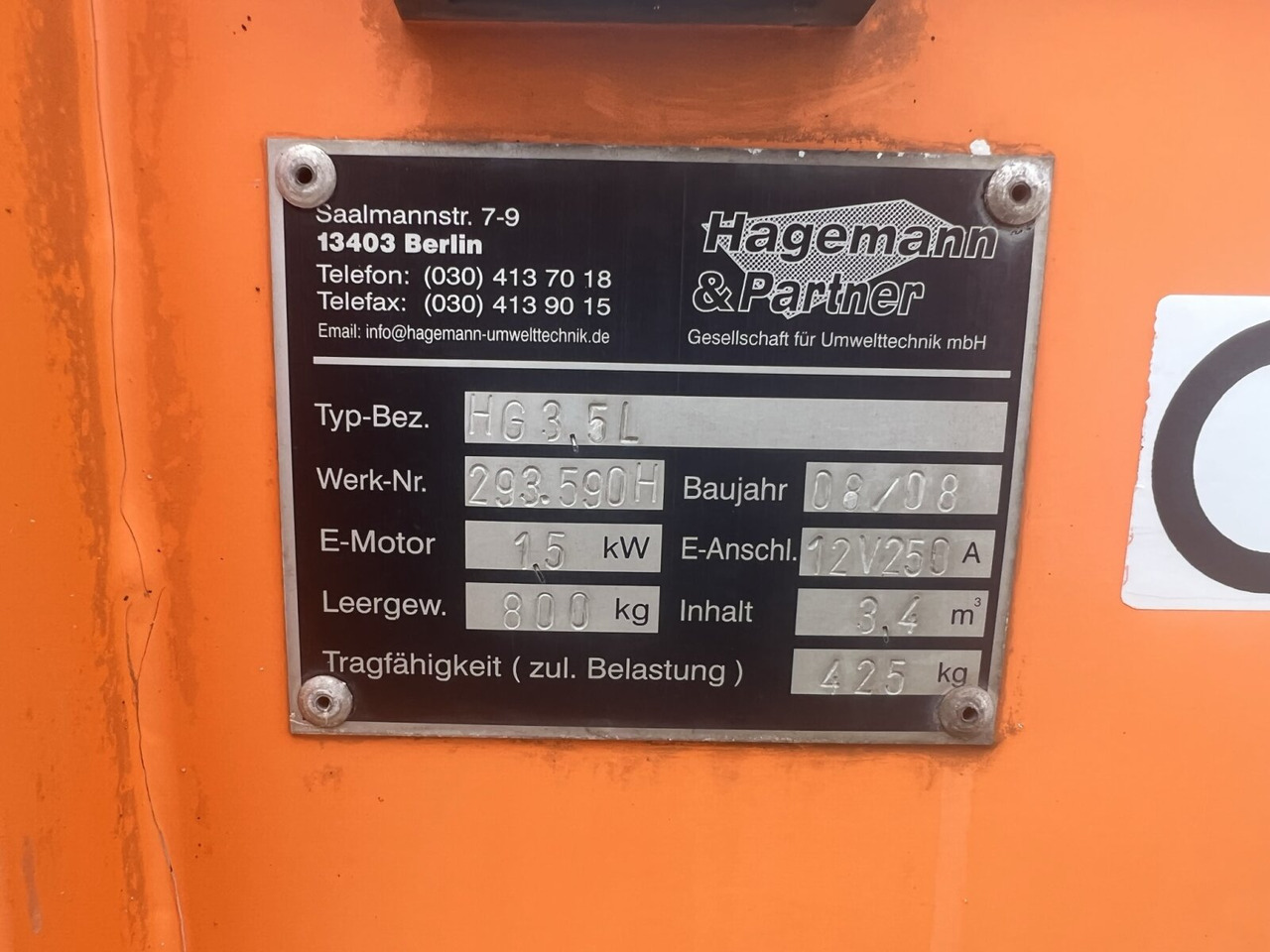 Volkswagen T5 1.9 TDI 4x2 Müllwagen T5 1.9 TDI 4x2, Hagemann Müllpreßaufbau ca. 3,4m³, Rechtslenker - Kamion mbeturinash: foto 3 Volkswagen T5 1.9 TDI 4x2 Müllwagen T5 1.9 TDI 4x2, Hagemann Müllpreßaufbau ca. 3,4m³, Rechtslenker - Kamion mbeturinash: foto 3