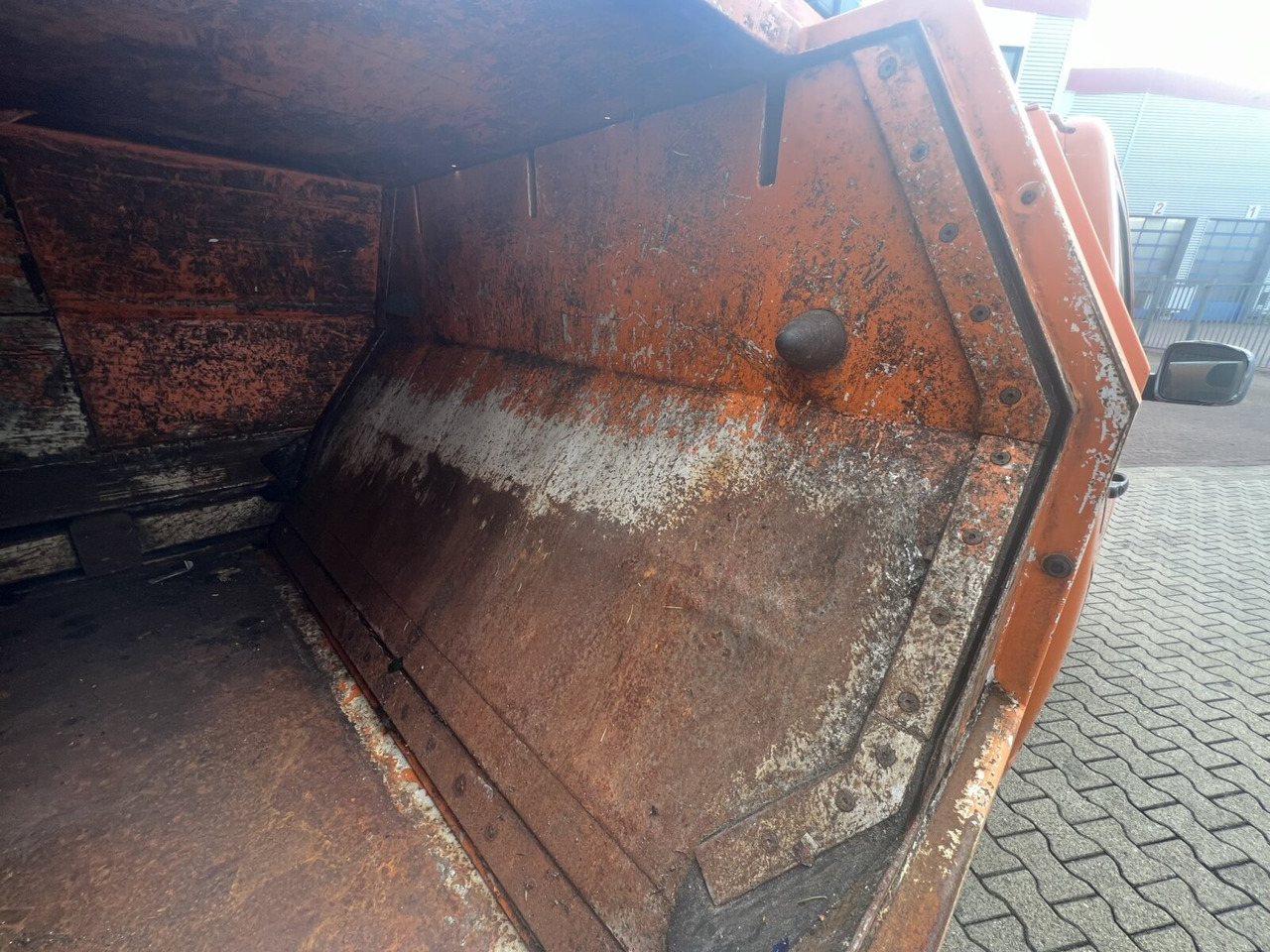 Volkswagen T5 1.9 TDI 4x2 Müllwagen T5 1.9 TDI 4x2, Hagemann Müllpreßaufbau ca. 3,4m³, Rechtslenker - Kamion mbeturinash: foto 5 Volkswagen T5 1.9 TDI 4x2 Müllwagen T5 1.9 TDI 4x2, Hagemann Müllpreßaufbau ca. 3,4m³, Rechtslenker - Kamion mbeturinash: foto 5