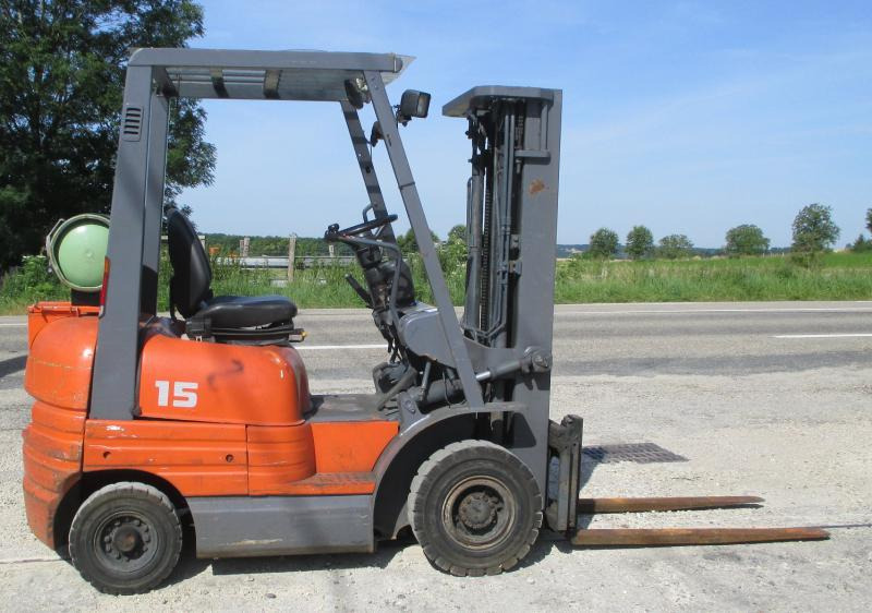 Toyota 426FGF15 - Pirun ngritës: foto 1 Toyota 426FGF15 - Pirun ngritës: foto 1