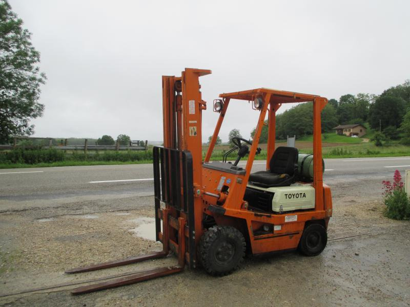 Toyota 4FG15 - Pirun ngritës: foto 3 Toyota 4FG15 - Pirun ngritës: foto 3
