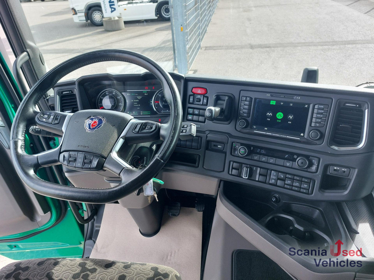 SCANIA R 450 A4x2EB - Gjysmë-kamion: foto 3 SCANIA R 450 A4x2EB - Gjysmë-kamion: foto 3