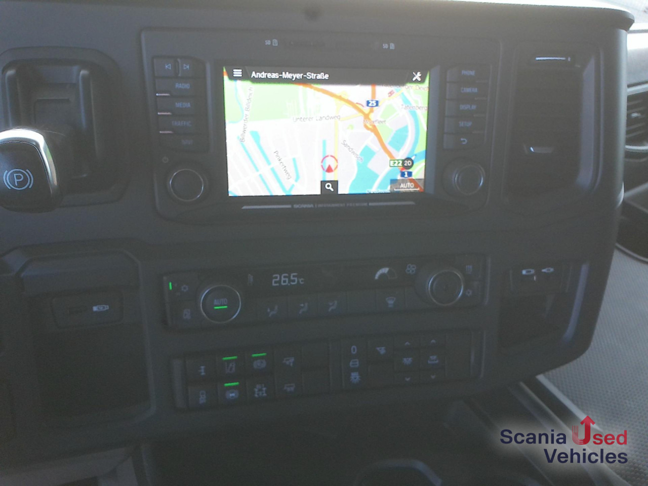 SCANIA R 460 A4x2NA - Gjysmë-kamion: foto 3 SCANIA R 460 A4x2NA - Gjysmë-kamion: foto 3