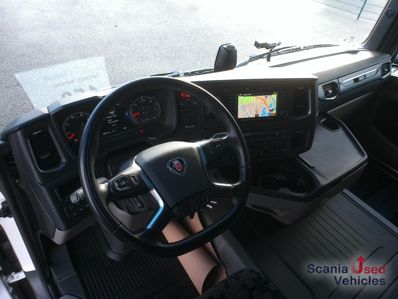 SCANIA R 460 A4x2NA Kipphydraulik - Gjysmë-kamion: foto 2 SCANIA R 460 A4x2NA Kipphydraulik - Gjysmë-kamion: foto 2