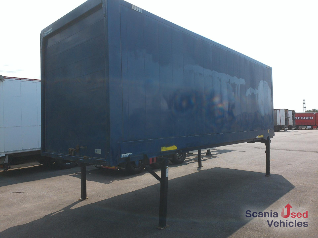 KRONE WB Koffer 7,82 Rolltor - Rimorkio: foto 2 KRONE WB Koffer 7,82 Rolltor - Rimorkio: foto 2