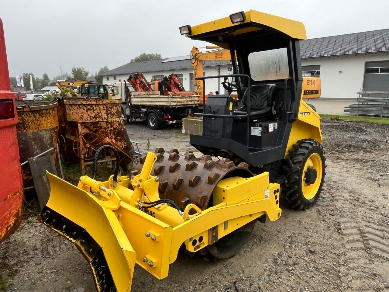 BOMAG Walzenzug BW 124 PDH-4 Planierschild 100 Bstd. - Ngjeshës: foto 2 BOMAG Walzenzug BW 124 PDH-4 Planierschild 100 Bstd. - Ngjeshës: foto 2