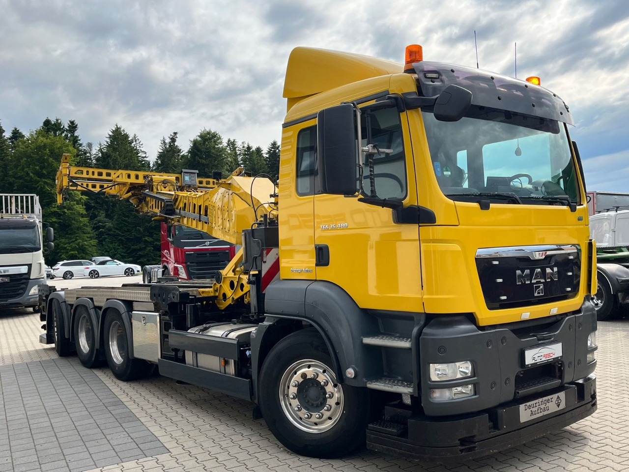 MAN TGS 35.480 8x4-4BL Deuringer Garagentransporter - Kamion me vinç: foto 2 MAN TGS 35.480 8x4-4BL Deuringer Garagentransporter - Kamion me vinç: foto 2